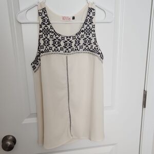 Cream and Gray Patterned Women's Top!